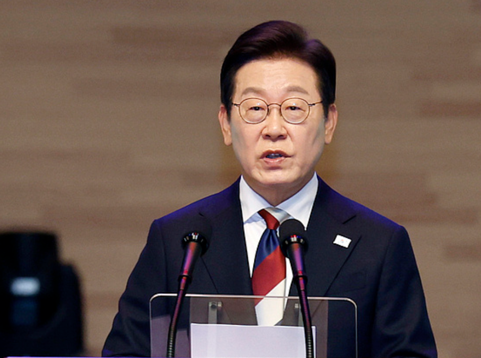 韩国总统李在明呼吁韩朝恢复信任与对话 