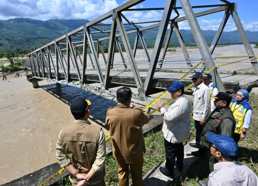 印尼洪灾和山体滑坡已致929人遇难 